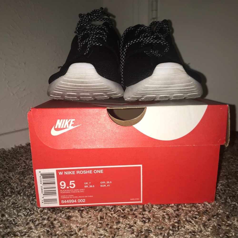 Women’s Nike Roshe One